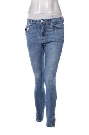 Γυναικείο Τζίν Reserved, Μέγεθος M, Χρώμα Μπλέ, Τιμή 2,99 €
