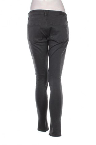 Damskie jeansy S.Oliver, Rozmiar M, Kolor Czarny, Cena 23,99 zł