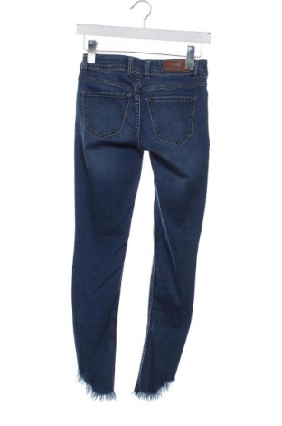 Damskie jeansy Vero Moda, Rozmiar S, Kolor Niebieski, Cena 22,99 zł