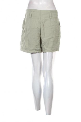 Γυναικείο κοντό παντελόνι Amisu, Μέγεθος M, Χρώμα Πράσινο, Τιμή 5,99 €