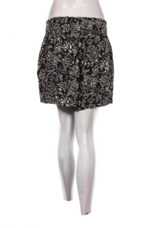 Damskie szorty Beloved, Rozmiar M, Kolor Kolorowy, Cena 20,99 zł