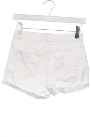 Damskie szorty Bershka, Rozmiar XS, Kolor Biały, Cena 27,40 zł