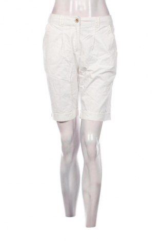 Damskie szorty Chicoree, Rozmiar S, Kolor Biały, Cena 32,06 zł