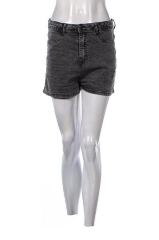 Dámske kraťasy  Cropp, Veľkosť M, Farba Čierna, Cena  4,95 €