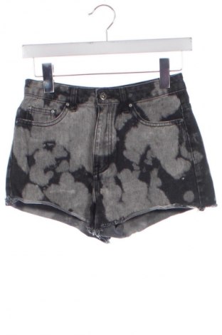 Γυναικείο κοντό παντελόνι Cropp, Μέγεθος XS, Χρώμα Πολύχρωμο, Τιμή 6,99 €