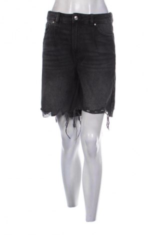 Damskie szorty Cropp, Rozmiar M, Kolor Czarny, Cena 27,99 zł