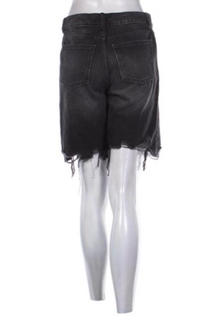 Damskie szorty Cropp, Rozmiar M, Kolor Czarny, Cena 27,99 zł