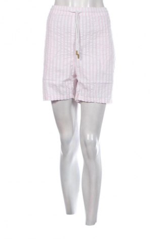 Pantaloni scurți de femei Delmao, Mărime XL, Culoare Multicolor, Preț 85,99 Lei