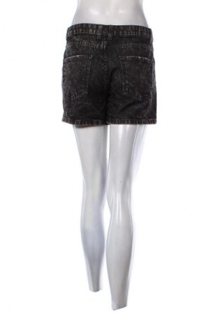 Női rövidnadrág Esmara, Méret S, Szín Fekete, Ár 1 579 Ft