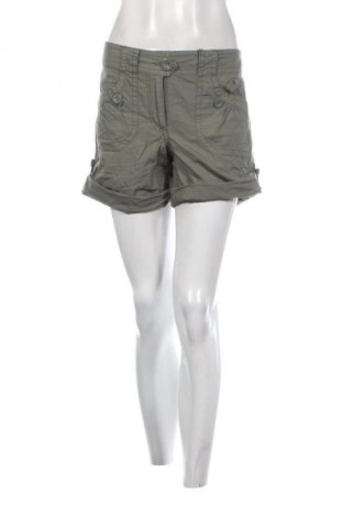 Damskie szorty H&M, Rozmiar M, Kolor Zielony, Cena 29,61 zł