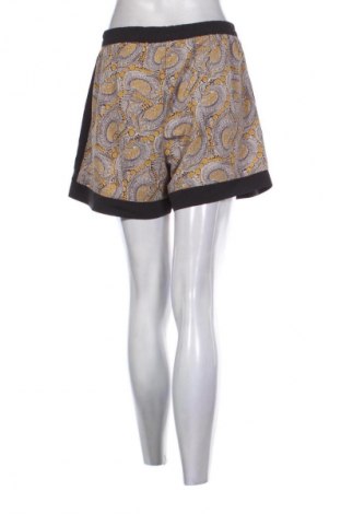 Dámské kraťasy  H&M, Velikost M, Barva Vícebarevné, Cena  199,00 Kč