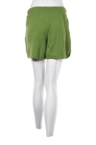 Pantaloni scurți de femei Ivko, Mărime S, Culoare Verde, Preț 120,99 Lei