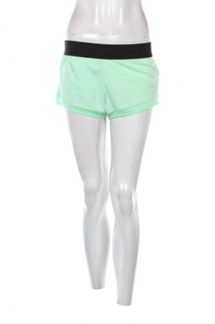 Dámské kraťasy  Pull&Bear, Velikost S, Barva Zelená, Cena  49,00 Kč