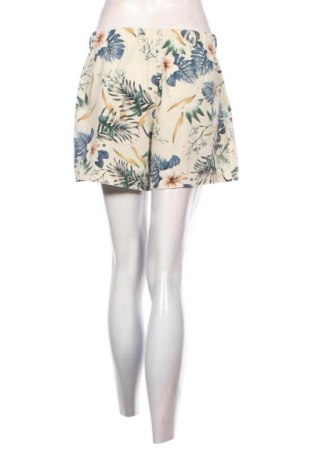 Damskie szorty SHEIN, Rozmiar S, Kolor Kolorowy, Cena 22,99 zł