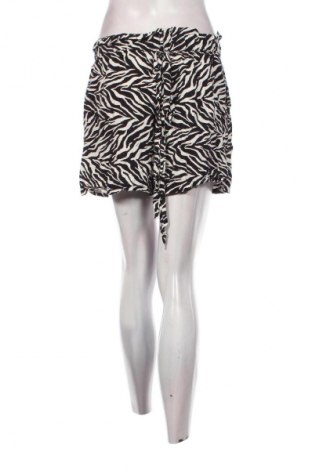 Damskie szorty Sinsay, Rozmiar L, Kolor Kolorowy, Cena 20,99 zł