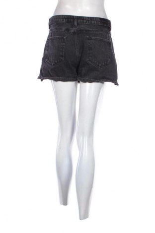 Dámské kraťasy  Stradivarius, Velikost M, Barva Černá, Cena  169,00 Kč