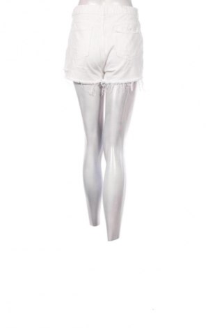 Damskie szorty Terranova, Rozmiar M, Kolor Biały, Cena 27,40 zł