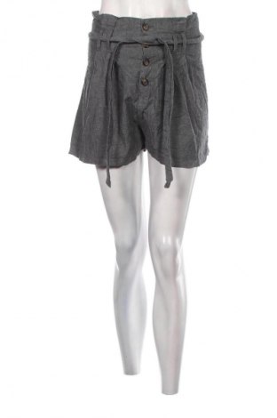 Дамски къс панталон Terranova, Размер S, Цвят Сив, Цена 3,57 €