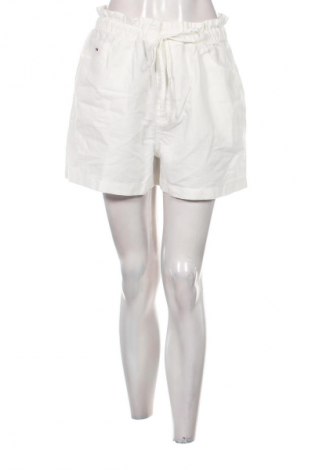 Dámske kraťasy  Tommy Jeans, Veľkosť L, Farba Biela, Cena  81,95 €