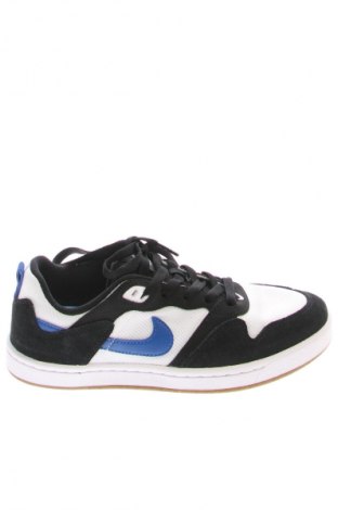 Încălțăminte de damă Nike, Mărime 39, Culoare Multicolor, Preț 74,95 Lei