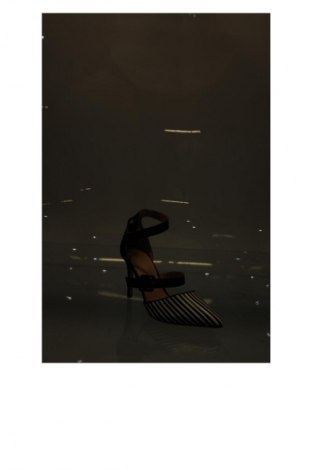 Obuwie damskie V by Very, Rozmiar 41, Kolor Kolorowy, Cena 117,06 zł