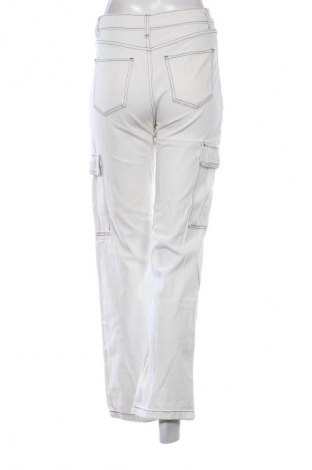 Női nadrág Bershka, Méret S, Szín Fehér, Ár 1 899 Ft