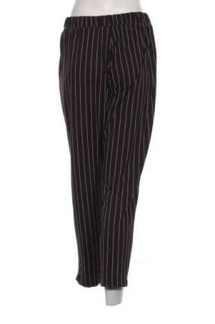 Дамски панталон Defacto, Размер L, Цвят Черен, Цена 2,04 €