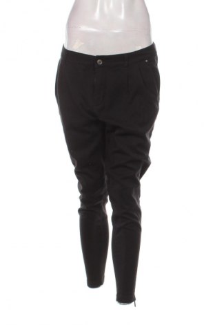 Damskie spodnie Stradivarius, Rozmiar L, Kolor Czarny, Cena 30,99 zł