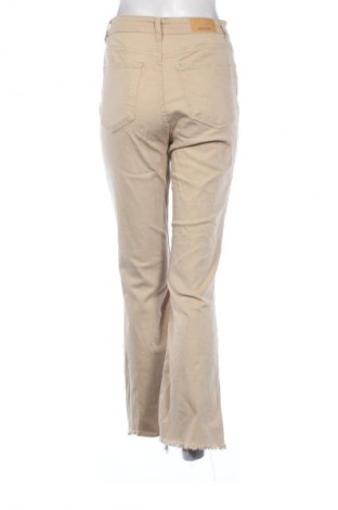 Дамски панталон Stradivarius, Размер M, Цвят Бежов, Цена 4,09 €