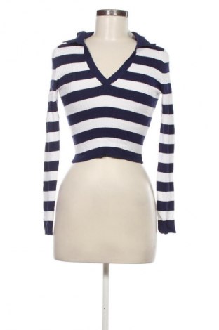 Дамски пуловер Bershka, Размер M, Цвят Многоцветен, Цена 7,15 €