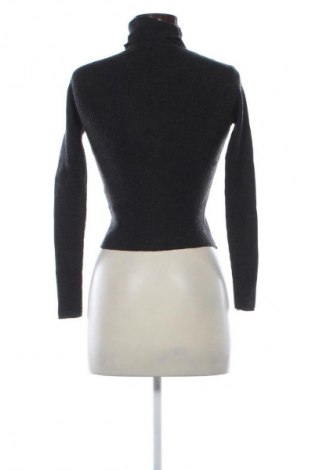 Дамски пуловер Pull&Bear, Размер S, Цвят Сив, Цена 10,73 €