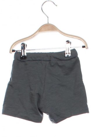 Kinder Shorts Melby, Größe 3-6m/ 62-68 cm, Farbe Grau, Preis 1,99 €