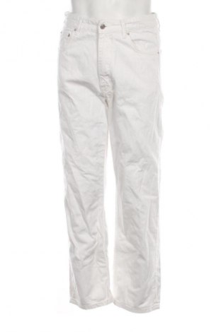 Мъжки дънки Pull&Bear, Размер S, Цвят Бял, Цена 9,20 €