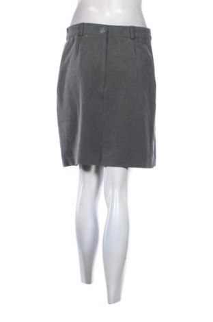 Пола Amanda, Размер M, Цвят Сив, Цена 2,04 €