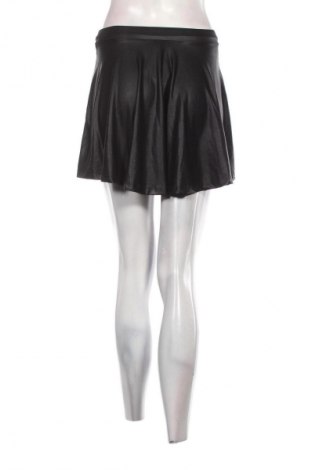 Spódnica Bershka, Rozmiar S, Kolor Czarny, Cena 12,99 zł