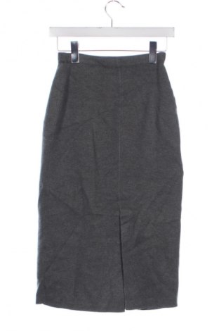 Пола Love Bonito, Размер XS, Цвят Сив, Цена 3,06 €