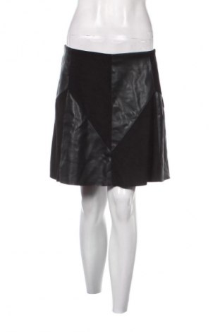 Пола VILA, Размер M, Цвят Черен, Цена 2,04 €