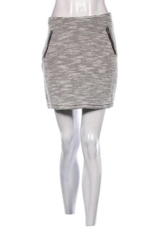 Fustă Yessica, Mărime M, Culoare Multicolor, Preț 14,99 Lei