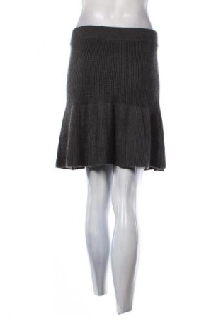 Пола Zara, Размер M, Цвят Сив, Цена 13,49 €