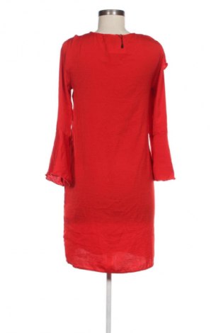 Šaty  Amisu, Veľkosť XS, Farba Červená, Cena  4,95 €