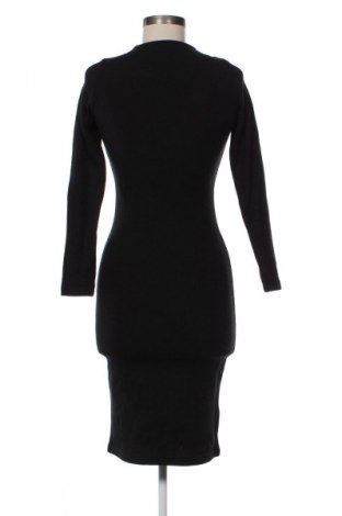 Sukienka Apanage, Rozmiar S, Kolor Czarny, Cena 22,99 zł