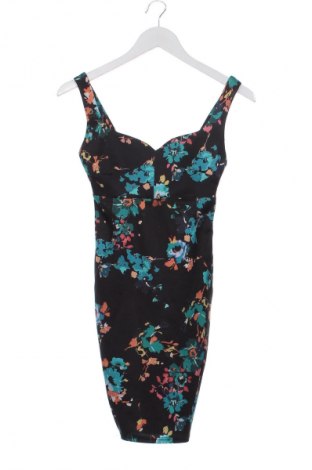 Рокля Bershka, Размер S, Цвят Многоцветен, Цена 11,24 €