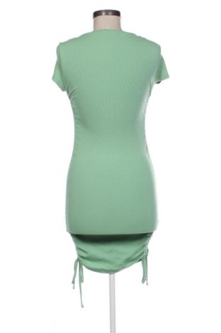 Sukienka Bershka, Rozmiar S, Kolor Zielony, Cena 21,99 zł