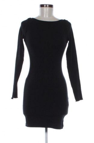 Sukienka Bershka, Rozmiar S, Kolor Czarny, Cena 21,99 zł