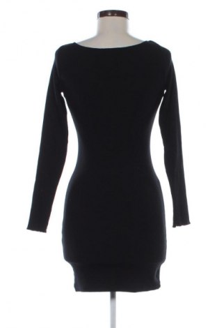 Sukienka Bershka, Rozmiar S, Kolor Czarny, Cena 21,99 zł
