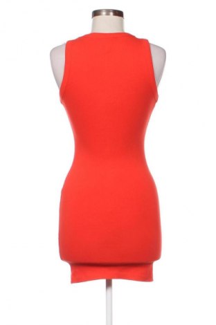 Рокля Bershka, Размер XS, Цвят Червен, Цена 12,27 €