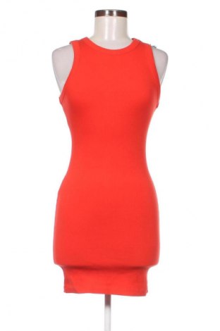 Рокля Bershka, Размер XS, Цвят Червен, Цена 12,27 €