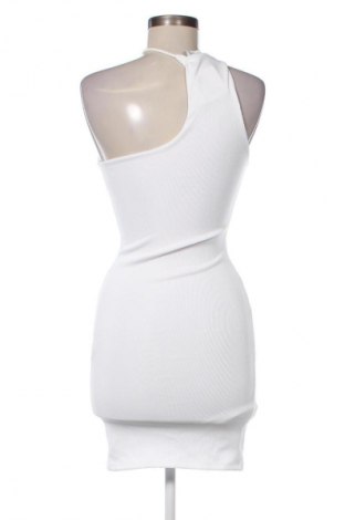 Рокля Bershka, Размер S, Цвят Бял, Цена 11,24 €