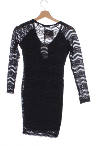 Sukienka Bershka, Rozmiar S, Kolor Czarny, Cena 27,99 zł