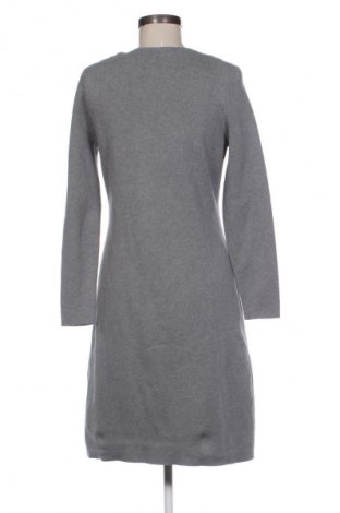 Šaty  Christian Berg, Velikost M, Barva Šedá, Cena  149,00 Kč
